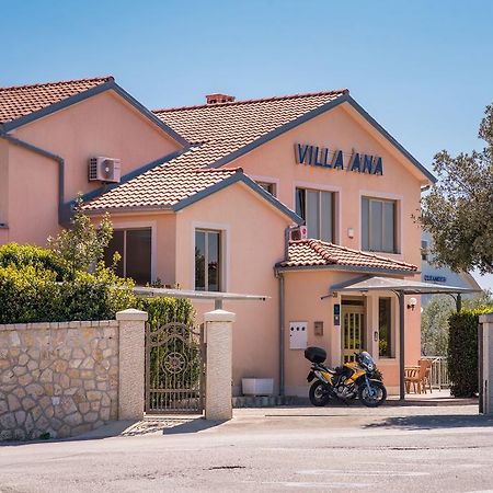 B&B Villa Ana Кърк Екстериор снимка