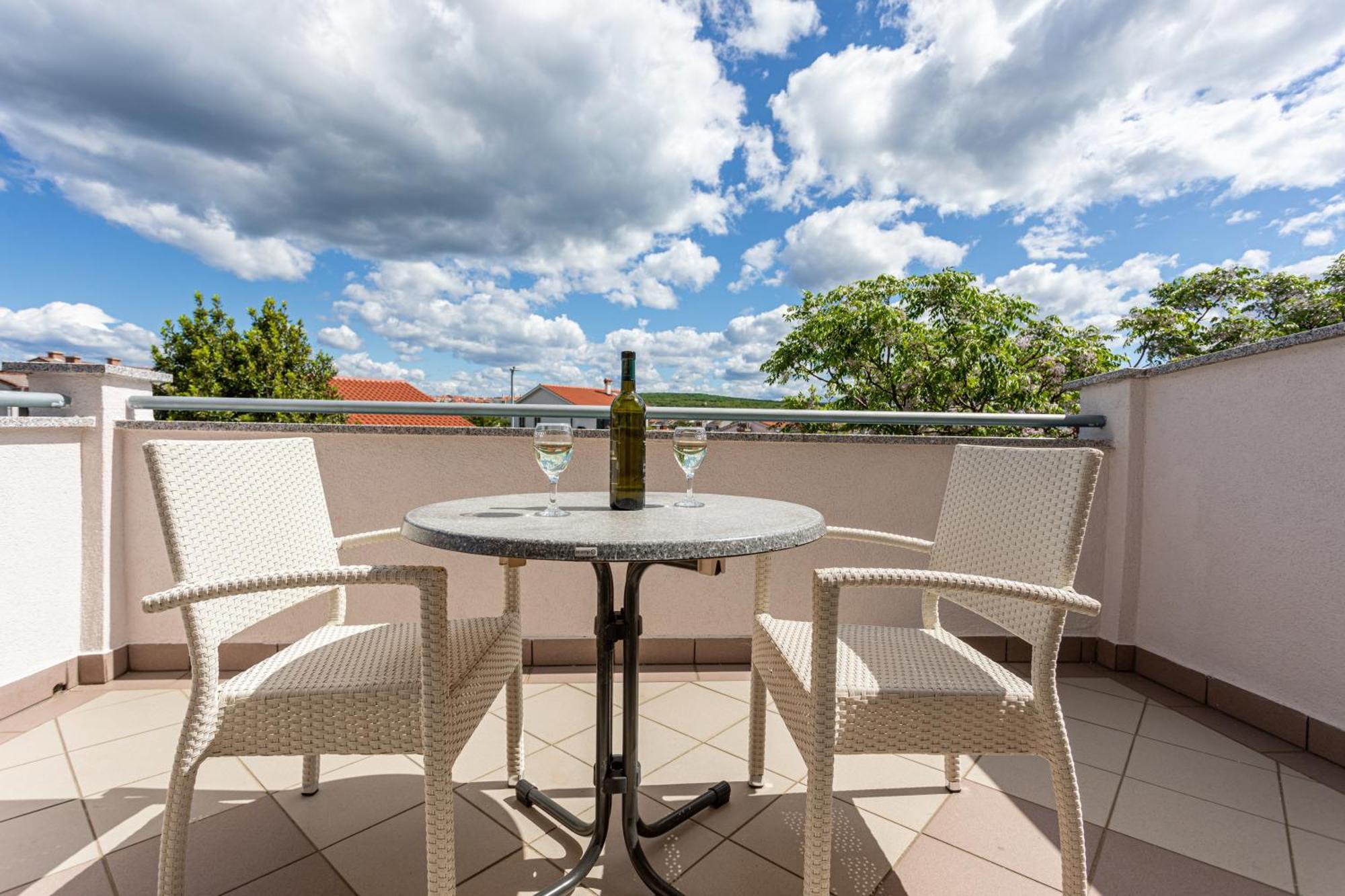 B&B Villa Ana Кърк Екстериор снимка