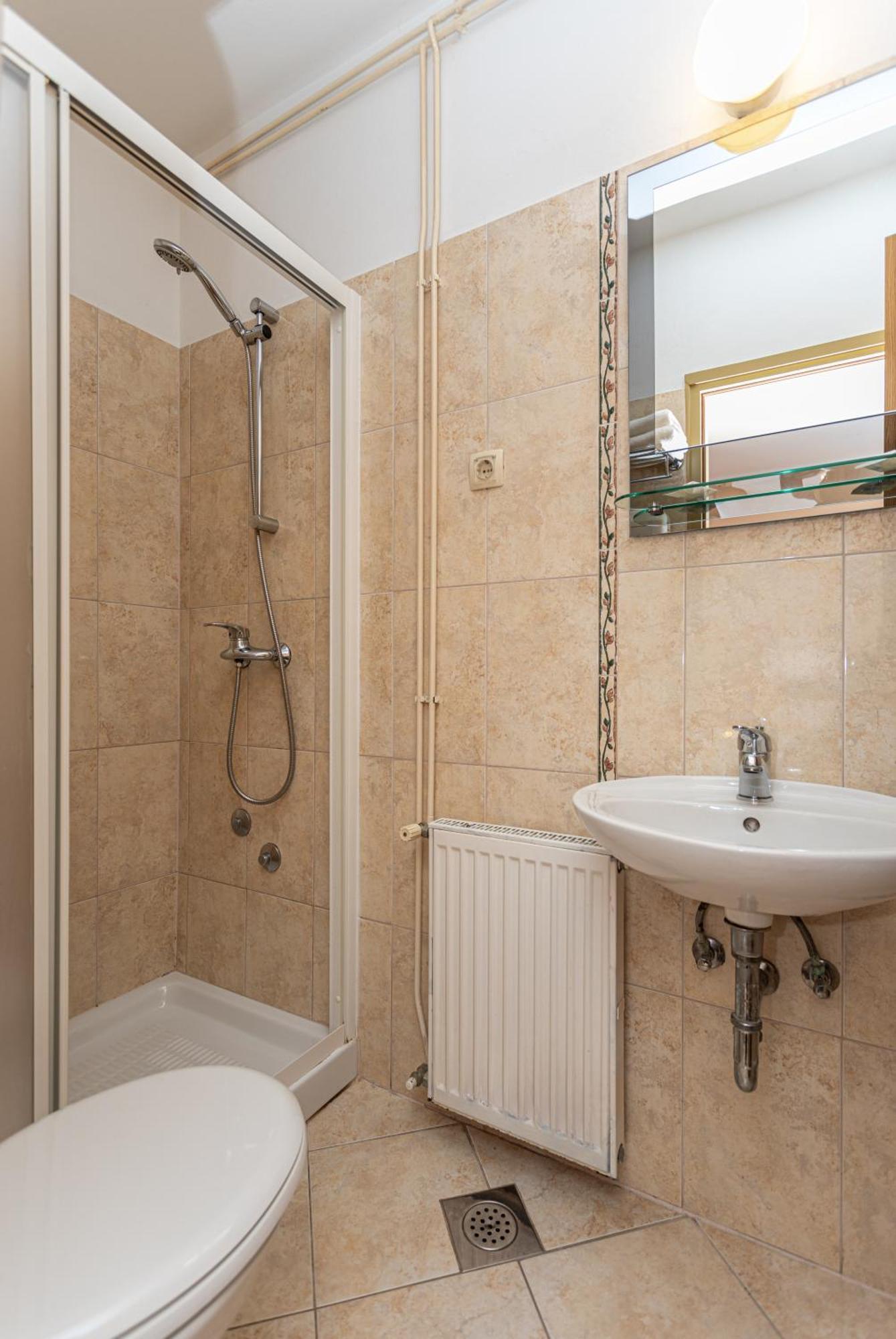 B&B Villa Ana Кърк Стая снимка