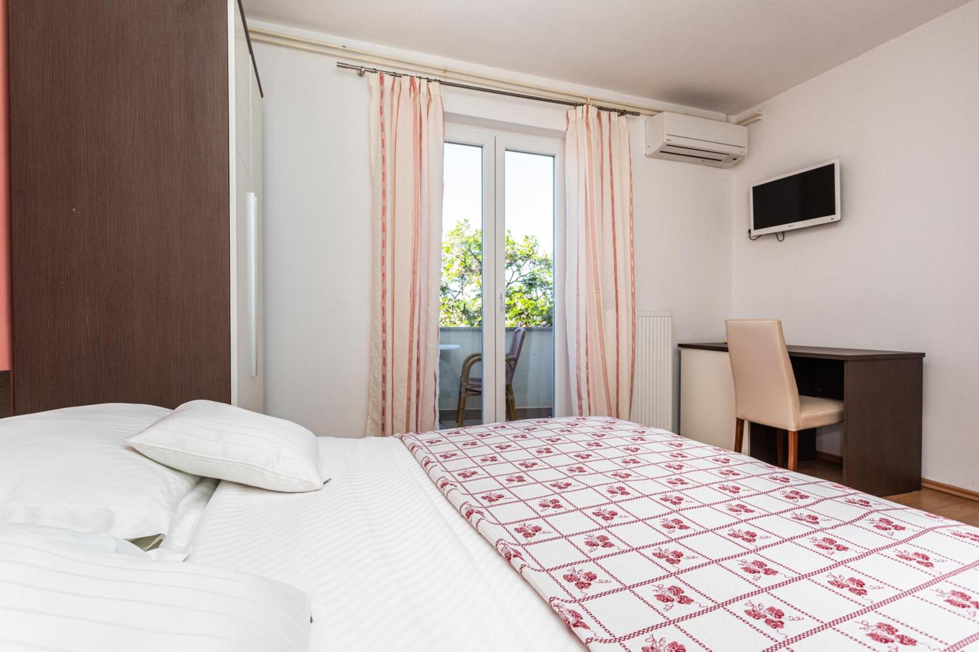 B&B Villa Ana Кърк Стая снимка