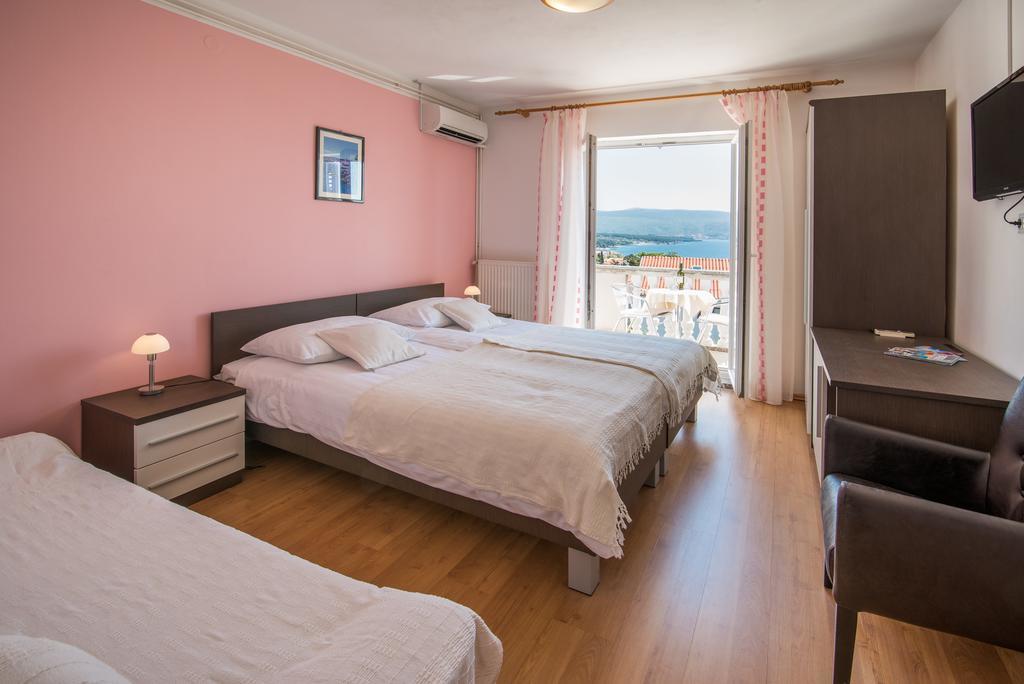 B&B Villa Ana Кърк Екстериор снимка