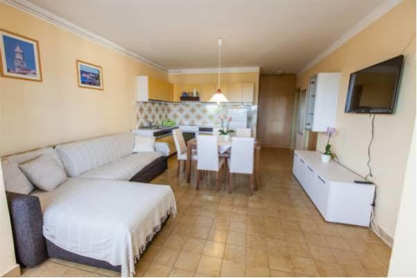 B&B Villa Ana Кърк Екстериор снимка